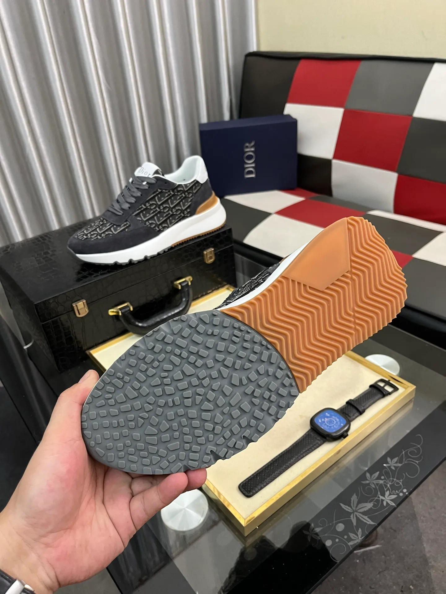Men's shoes 💰438⌚️⌚️ [Dior] new casual shoes. Exclusive mold-making custom style, the fabric is imported from Italy, and the leather is breathable inside. Exclusively molded and customized outsole is wear-resistant. Counter-level version, perfect matching, on-shoe effect, and exquisite workmanship. Code number: 38-444️⃣Colors available